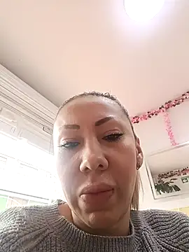 coral smitth online show from March 18, 2026, 6:00 pm