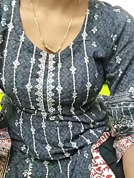 mariyaqueen online show from October 19, 2025, 3:34 pm