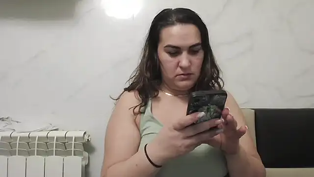 Snapshot of milfmomxx chatting on February 26, 2025, 7:16 pm milfmomxx online show from February 26, 2025, 7:16 pm