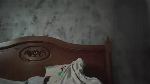 Snapshot of milfmomxx chatting on November 9, 2025, 11:41 am milfmomxx online show from November 9, 2025, 11:41 am