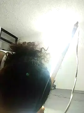 Snapshot of samanthaeliott22 chatting on December 19, 2024, 11:03 pm samanthaeliott22 online show from December 19, 2024, 11:03 pm