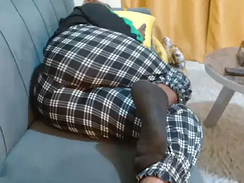 leslysexygirl online show from November 26, 2025, 6:31 pm