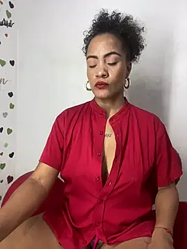 AdelaHaneix online show from March 8, 2026, 1:03 am