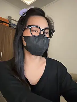 Snapshot of Lilisa_miu chatting on October 12, 2025, 4:17 pm Lilisa miu online show from October 12, 2025, 4:17 pm