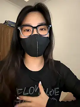 Snapshot of Lilisa_miu chatting on October 27, 2025, 3:49 pm Lilisa miu online show from October 27, 2025, 3:49 pm