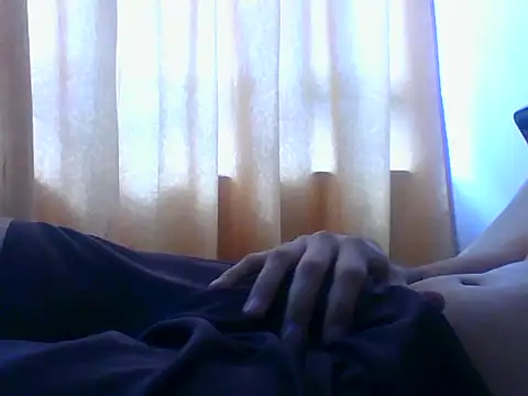 Snapshot of Juan2323hot chatting on November 12, 2025, 2:06 pm Juan2323hot online show from November 12, 2025, 2:06 pm