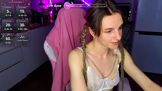 Snapshot of Kate_Sex_House chatting on July 3, 2026, 2:23 pm Kate Sex House online show from July 3, 2026, 2:23 pm