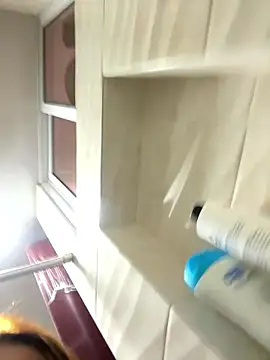 Mia foxx  online show from January 11, 2026, 9:20 pm