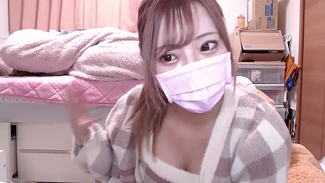  chanMOMO  online show from December 22, 2024, 4:50 am