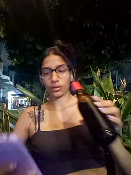 lily sk online show from February 17, 2025, 11:42 pm