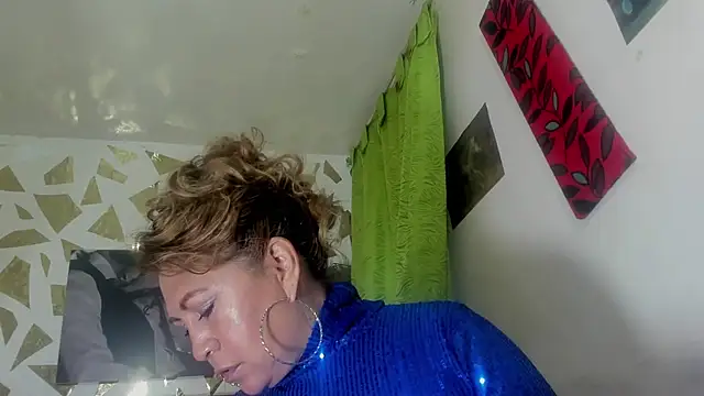 Kazsandraa online show from November 9, 2025, 10:19 pm