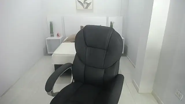 liseth fox online show from January 23, 2025, 12:30 pm