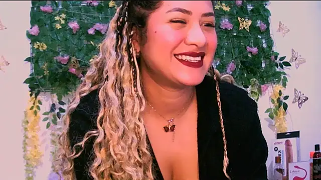 Snapshot of Crysrus chatting on September 28, 2025, 7:52 pm Crysrus online show from September 28, 2025, 7:52 pm