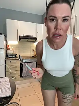 Lara Bergmann online show from April 21, 2026, 8:53 am