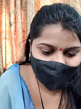 Snapshot of Hotty-simran chatting on October 28, 2025, 5:00 am Hotty-simran online show from October 28, 2025, 5:00 am