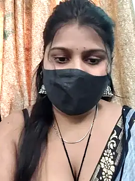 Hotty-simran online show from November 26, 2025, 4:24 am