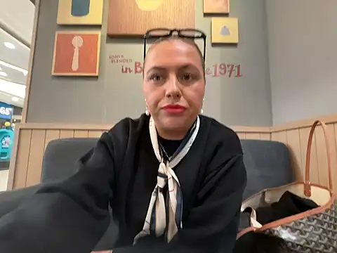 Arabellalee23 online show from January 13, 2026, 4:45 pm