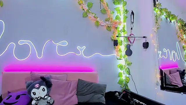 YouliteSllut2 online show from January 28, 2025, 5:11 am