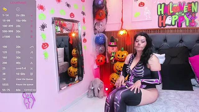 Snapshot of MEYLAGIA chatting on October 28, 2025, 3:21 am MEYLAGIA online show from October 28, 2025, 3:21 am