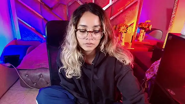 Olivia Fox69 online show from November 20, 2025, 3:18 am