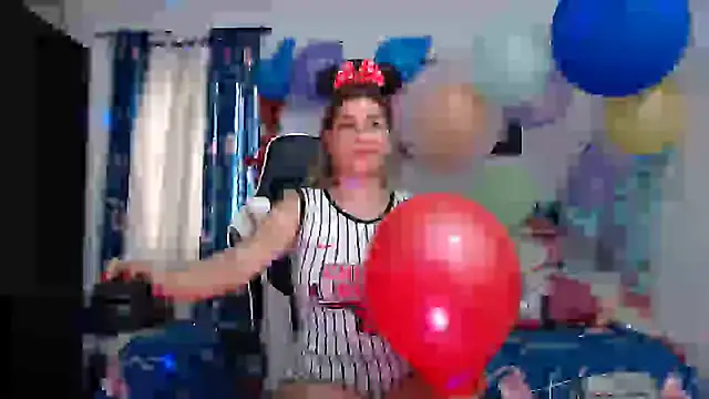 Snapshot of sexy_bunny_hot chatting on February 3, 2025, 6:17 pm sexy bunny hot online show from February 3, 2025, 6:17 pm