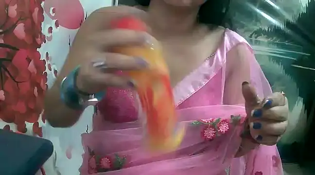 LOVERIAKOL online show from March 18, 2025, 5:10 pm