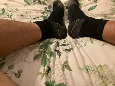 hunguk2345 online show from September 10, 2025, 8:20 pm