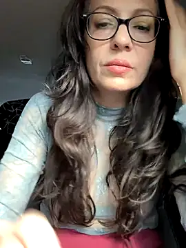 BeautifulMesss online show from October 24, 2025, 3:41 pm