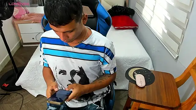 Backsex boy online show from October 6, 2025, 1:08 pm