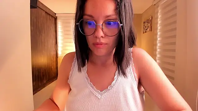 anabel 025 online show from December 22, 2025, 12:24 pm