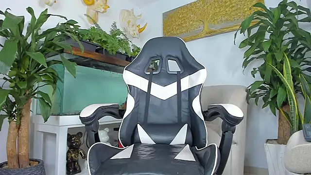 Johnnygrayson1 online show from April 15, 2026, 12:06 am