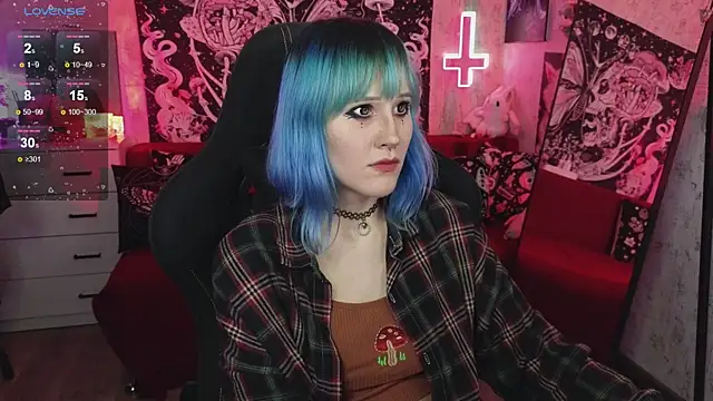 little Elika online show from November 22, 2025, 11:48 pm