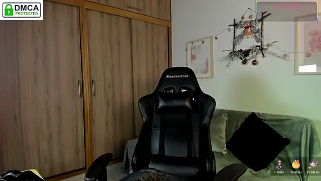 aleja montiel   online show from December 3, 2025, 12:58 pm