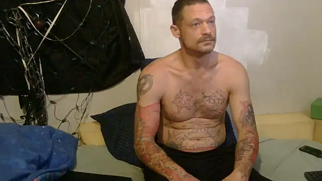 TheOneYouLove69 online show from December 20, 2025, 9:00 pm