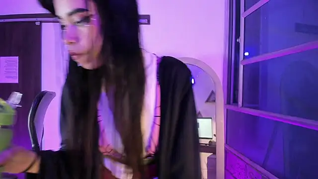 Jasmin Skinny online show from October 19, 2025, 3:40 am