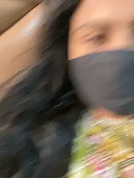 HaaniKaur online show from February 12, 2026, 9:48 am