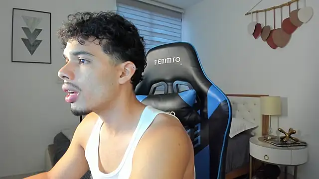 mateoleonee online show from March 5, 2025, 8:00 pm