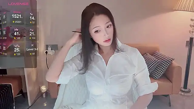 Snapshot of Yaikun0-0 chatting on December 25, 2024, 1:31 am Yaikun0-0 online show from December 25, 2024, 1:31 am