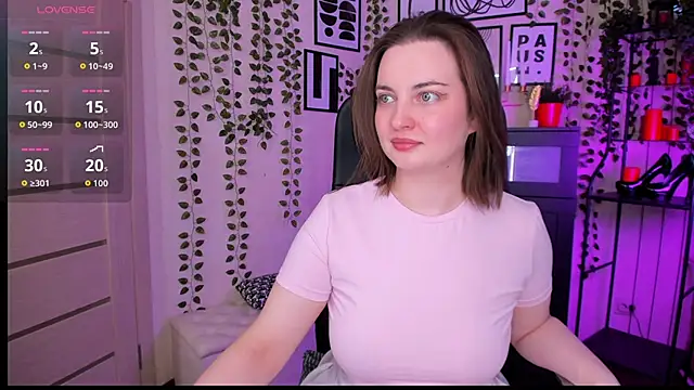 Snapshot of Astarte_Aste chatting on June 14, 2026, 3:25 pm Astarte Aste online show from June 14, 2026, 3:25 pm