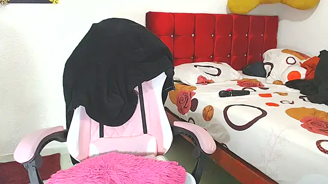 SweetAlmaa online show from January 16, 2025, 4:07 pm