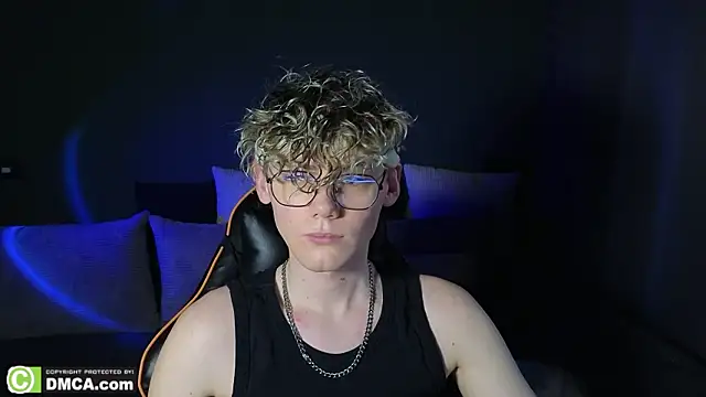 Keytaro online show from March 9, 2026, 3:05 pm