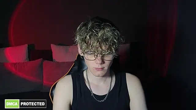 Keytaro online show from April 13, 2026, 11:48 am