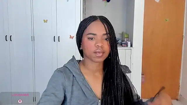 Snapshot of Marce_22 chatting on September 24, 2025, 4:10 pm Marce 22 online show from September 24, 2025, 4:10 pm