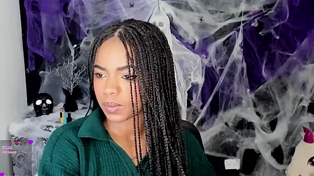 Snapshot of Marce_22 chatting on October 19, 2025, 9:54 am Marce 22 online show from October 19, 2025, 9:54 am