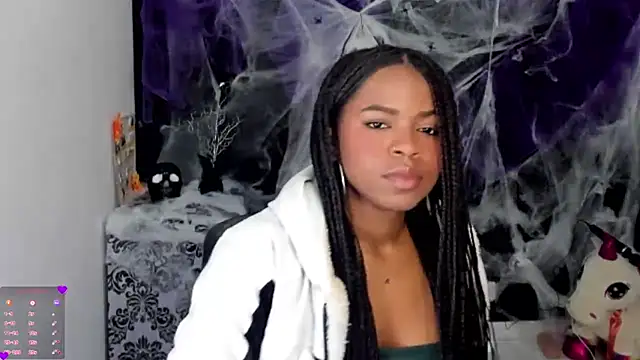 Snapshot of Marce_22 chatting on October 26, 2025, 3:45 am Marce 22 online show from October 26, 2025, 3:45 am