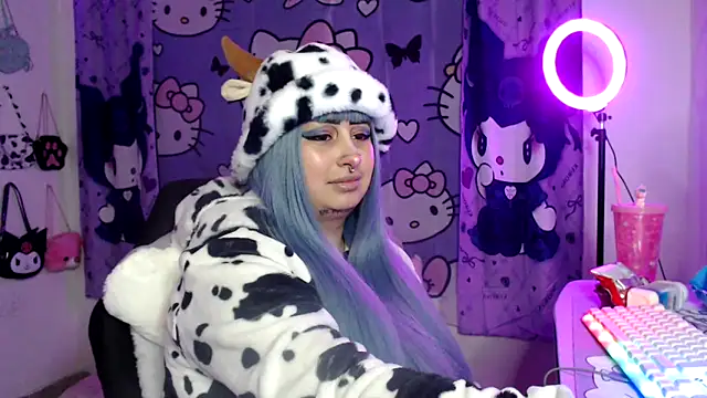 lussyevans24 online show from October 5, 2025, 5:17 am