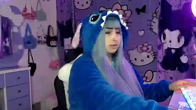 lussyevans24 online show from October 7, 2025, 5:15 am