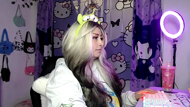 lussyevans24 online show from November 15, 2025, 3:59 am