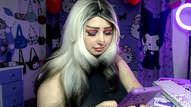 lussyevans24 online show from February 20, 2026, 6:26 am