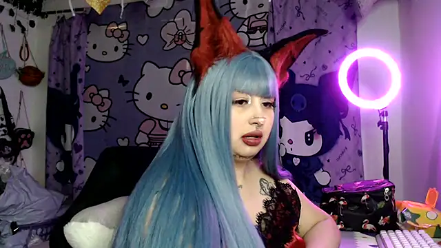 Snapshot of lussyevans24 chatting on July 8, 2026, 4:50 am lussyevans24 online show from July 8, 2026, 4:50 am